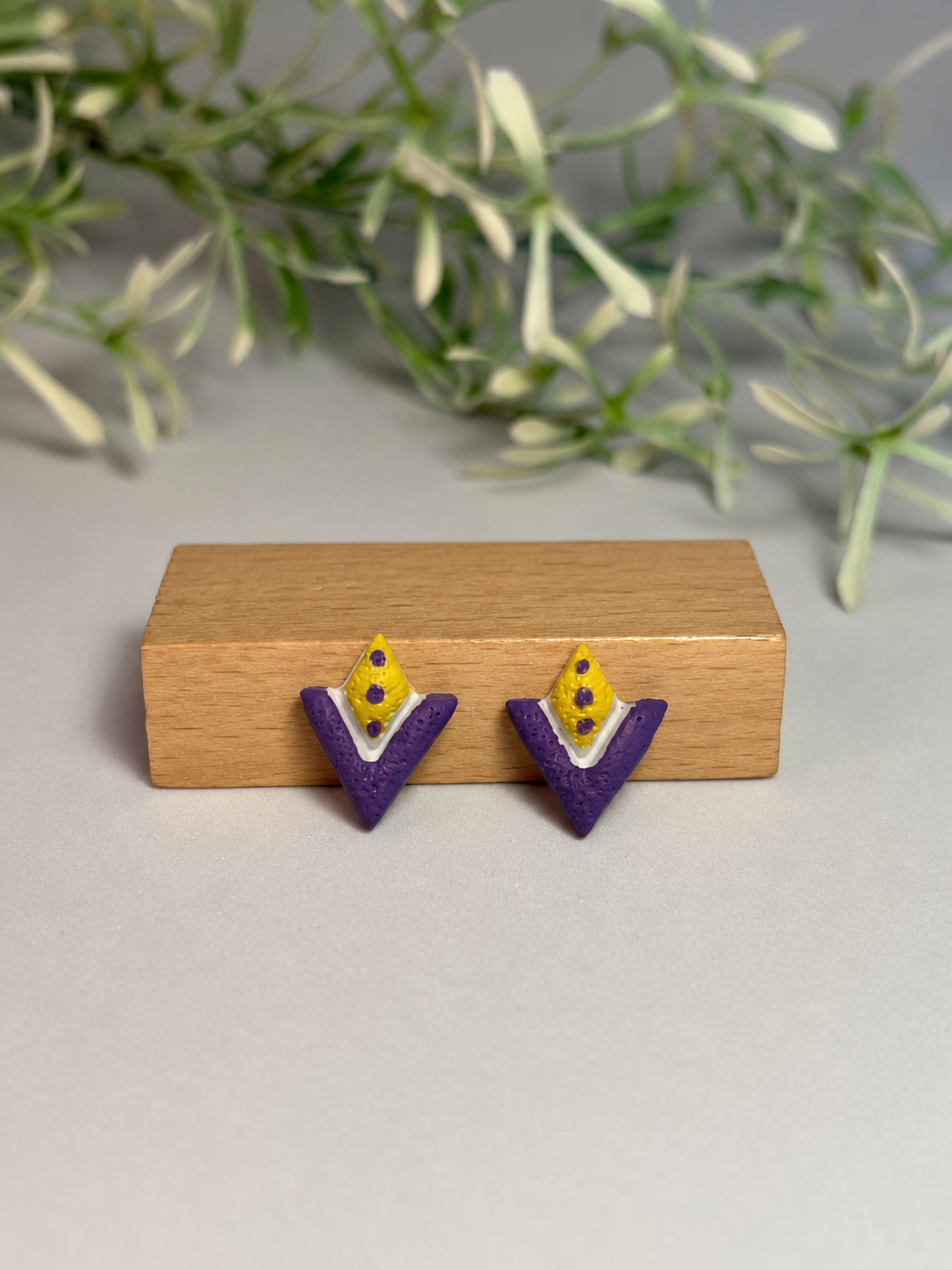 MINI VIOLETA SOLAR - Mini Stud Violeta Amarillo