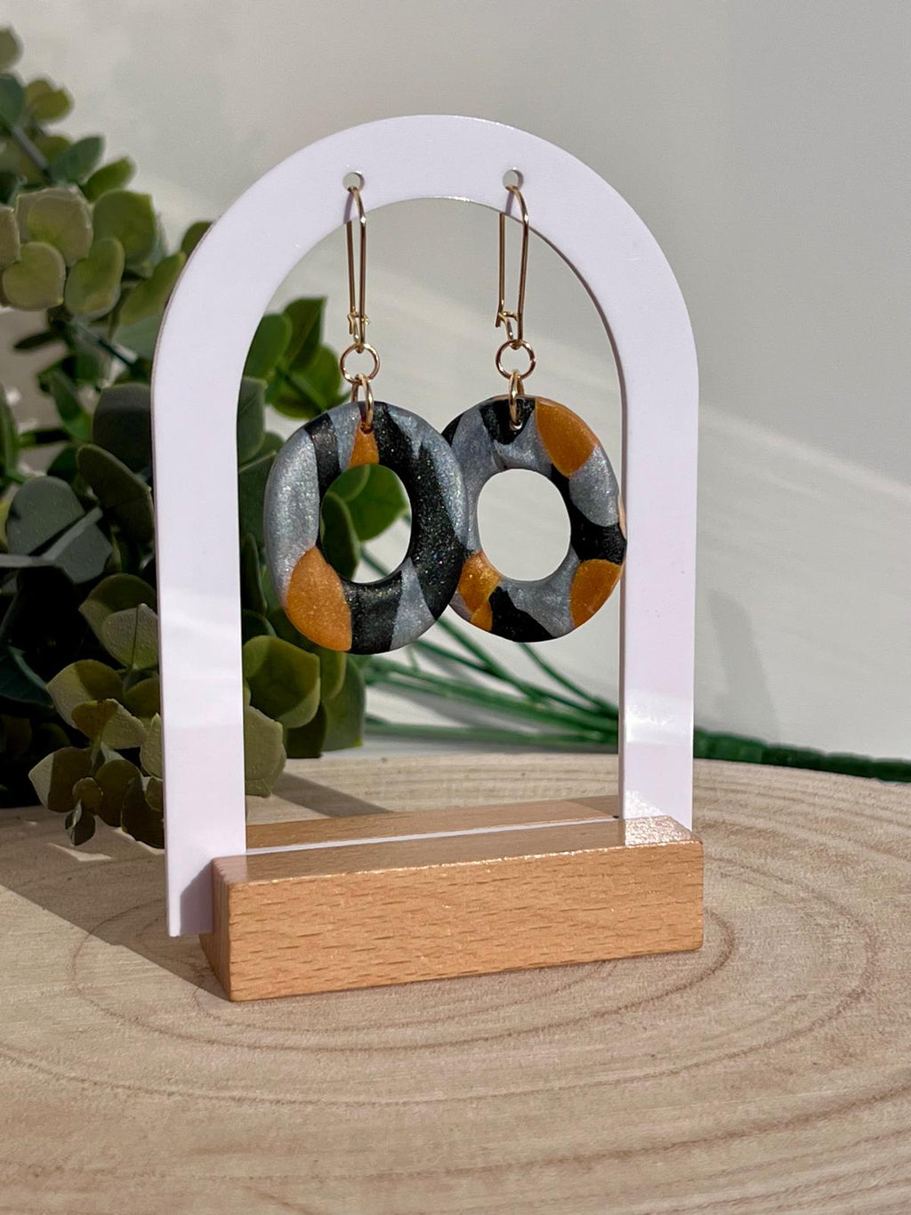 Aros Calados Negro Glitter Manchas Mostaza