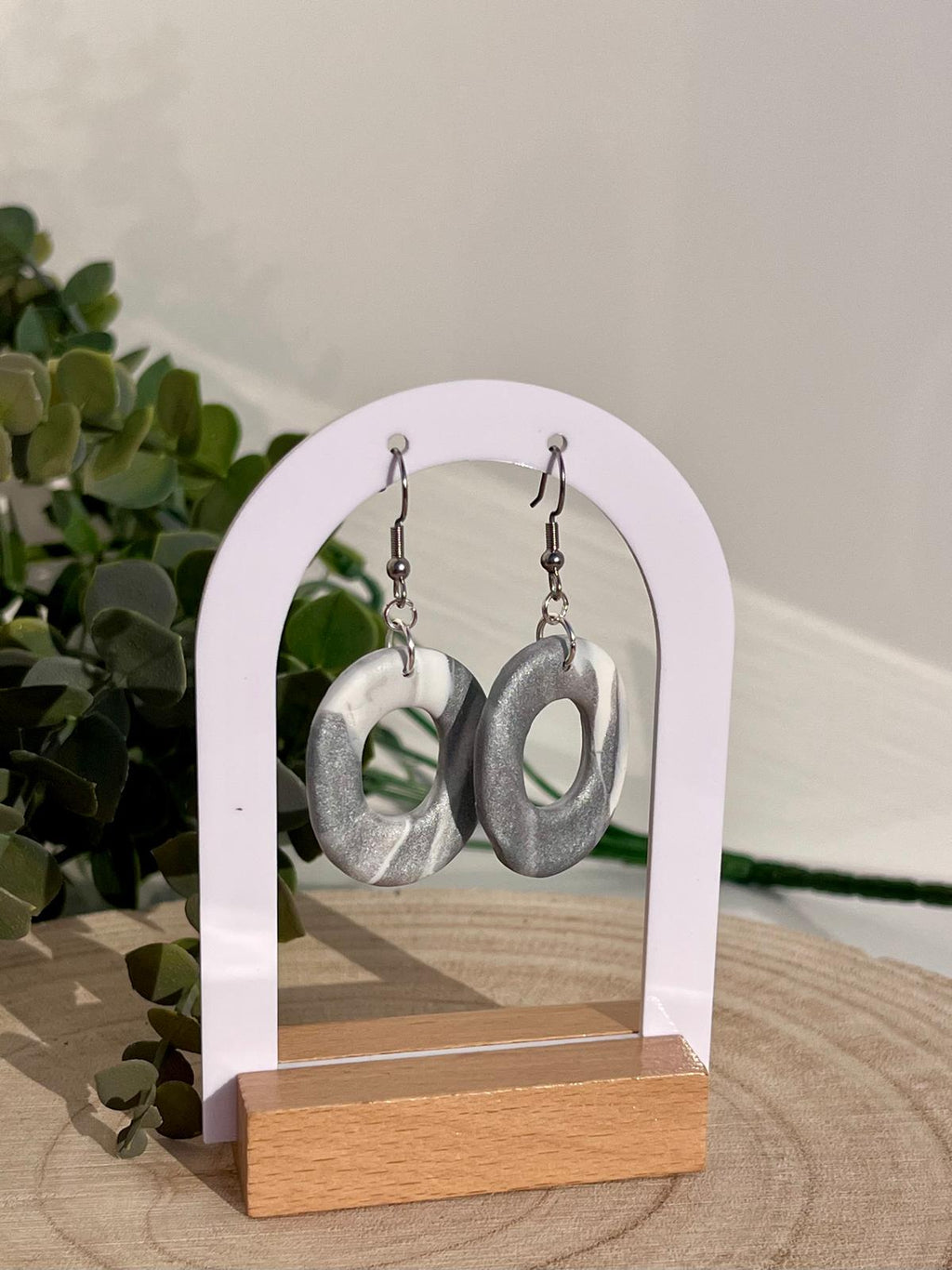 Aros Calados Mármol Gris Plateado