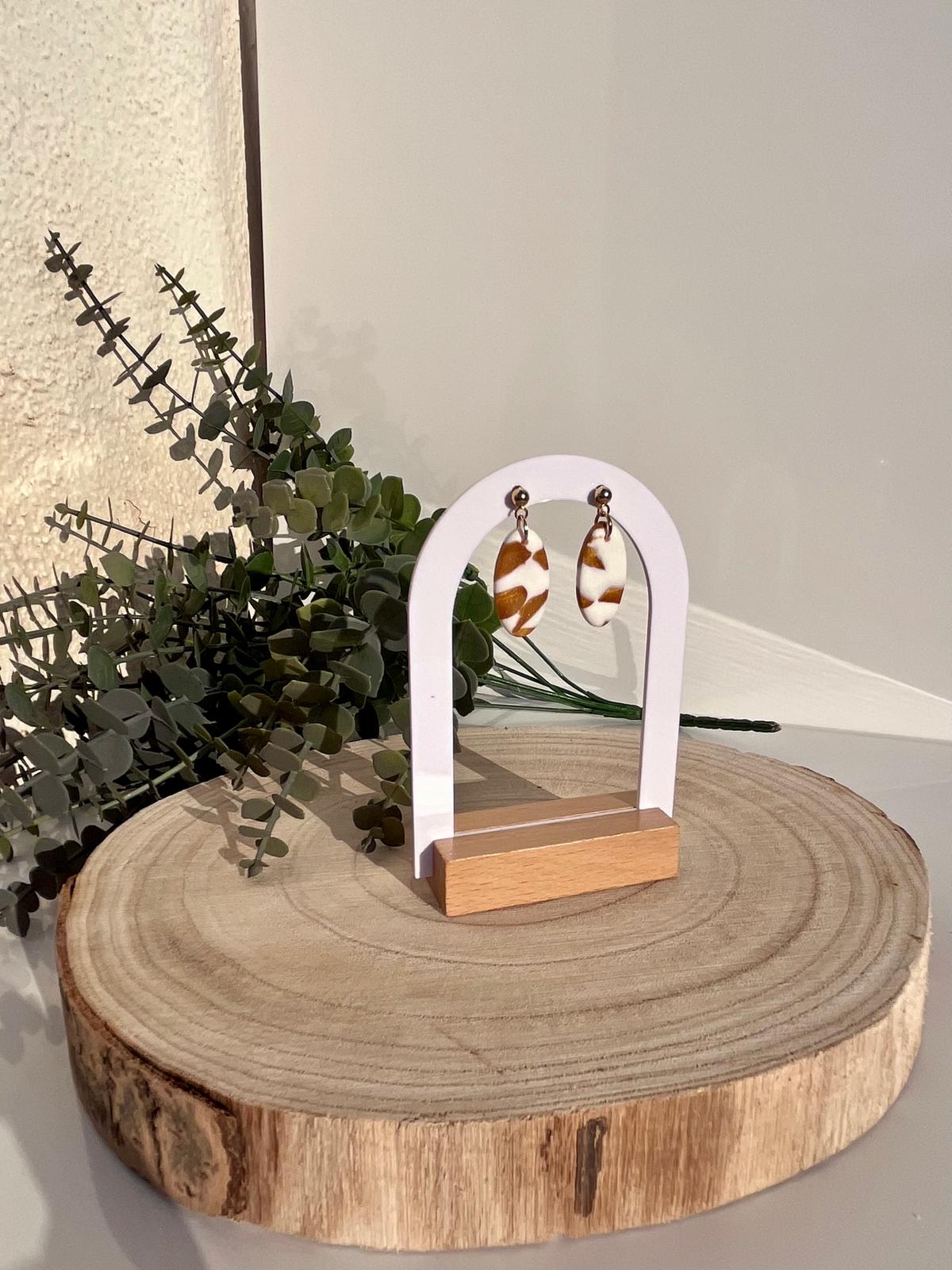 Óvalos Print Vaca Dorado Blanco Stud Bola