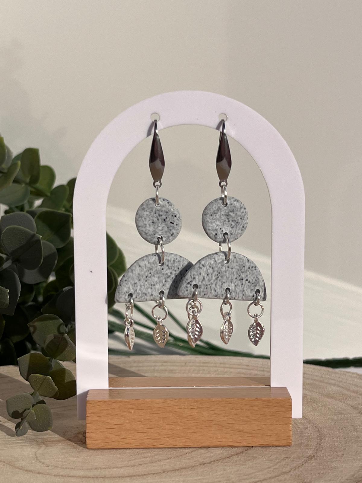 Dúo Círculo Semicircúlo Granito Gris Hojas Plateadas