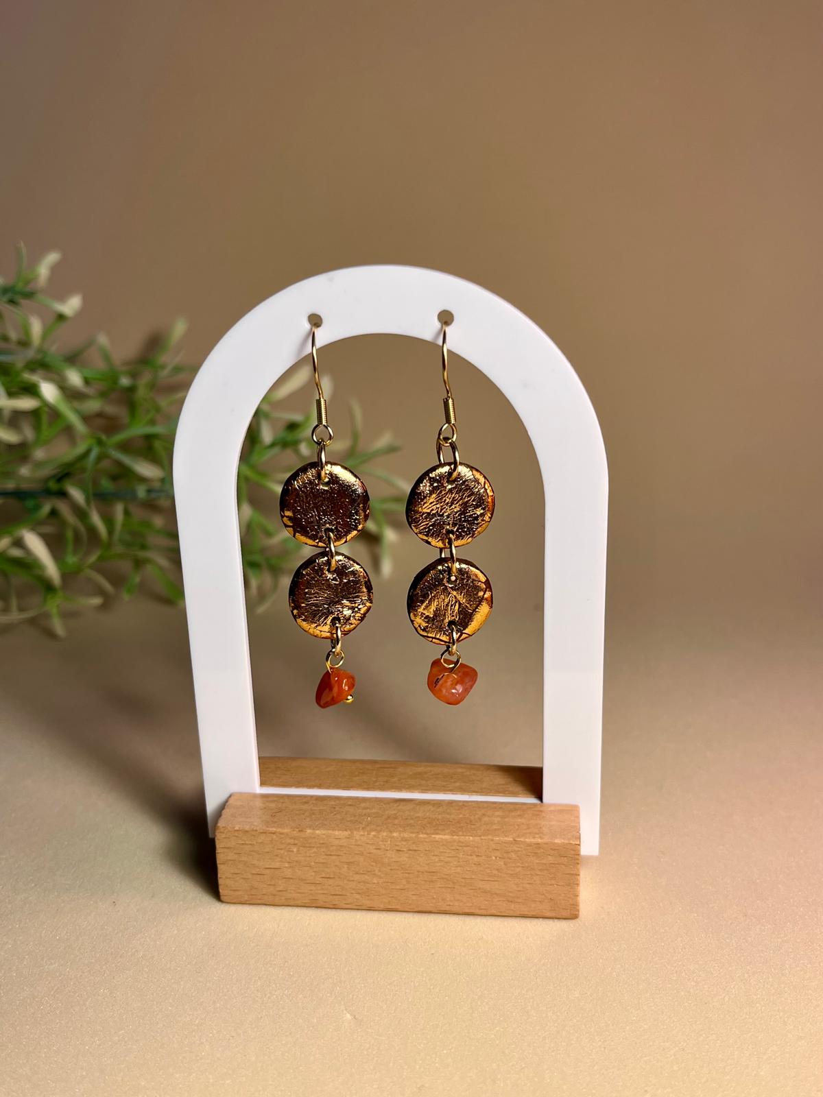 CHOCO DROPS – Pendientes semicírculos chocolate dorado arcilla polimérica artesanales | Gradi Handmade