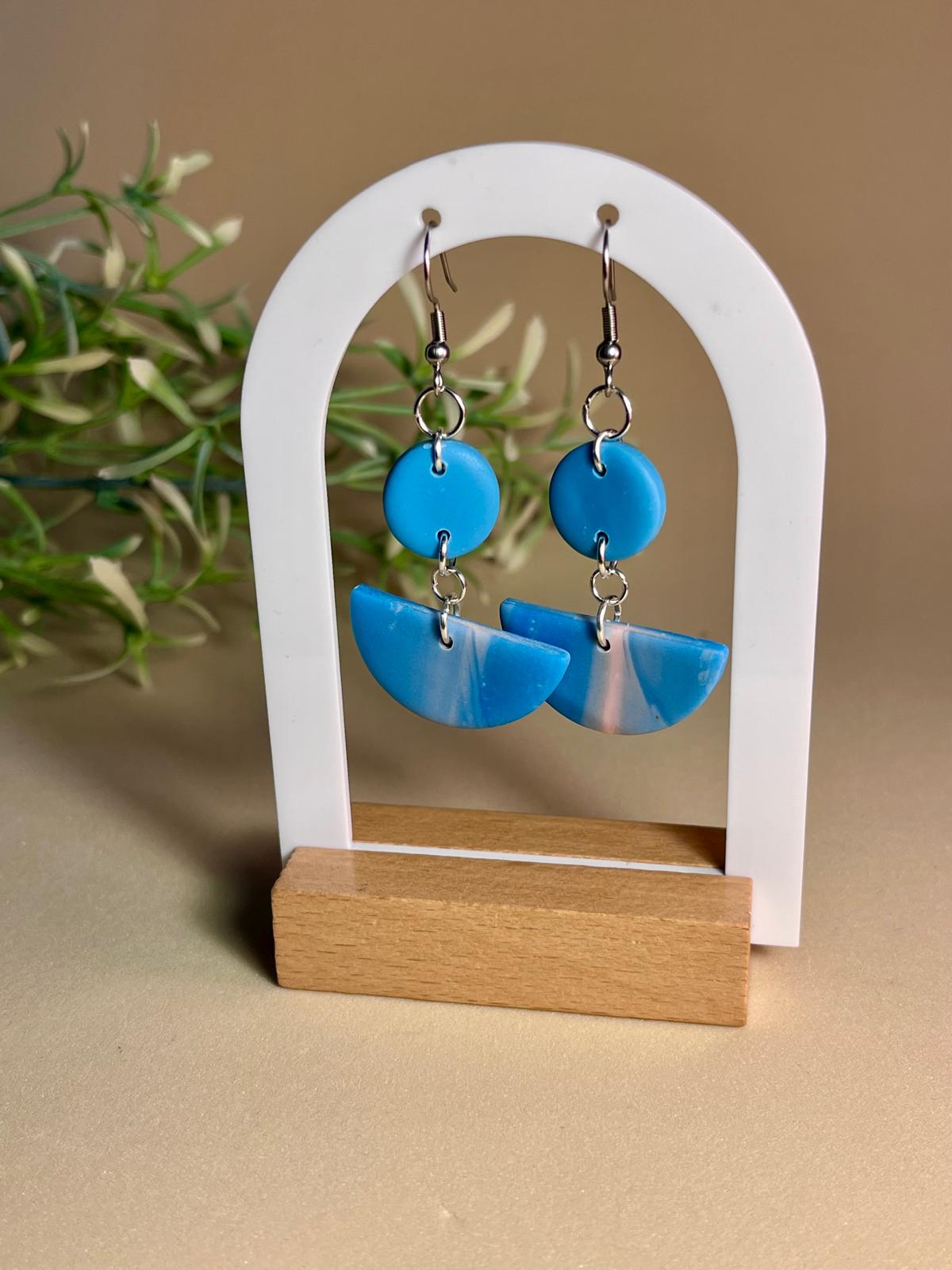 SKY II – Pendientes azul celeste arcilla polimérica artesanales | Gradi Handmade