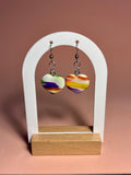 LOVE - Pendientes artesanales corazón marmolado multicolor colgantes con gancho plateado