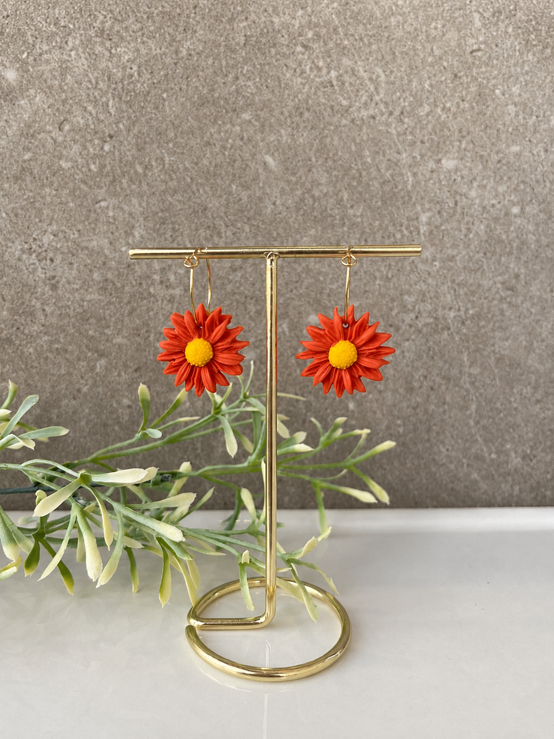ASTILES- Pendientes artesanales en forma de flor naranja con aro