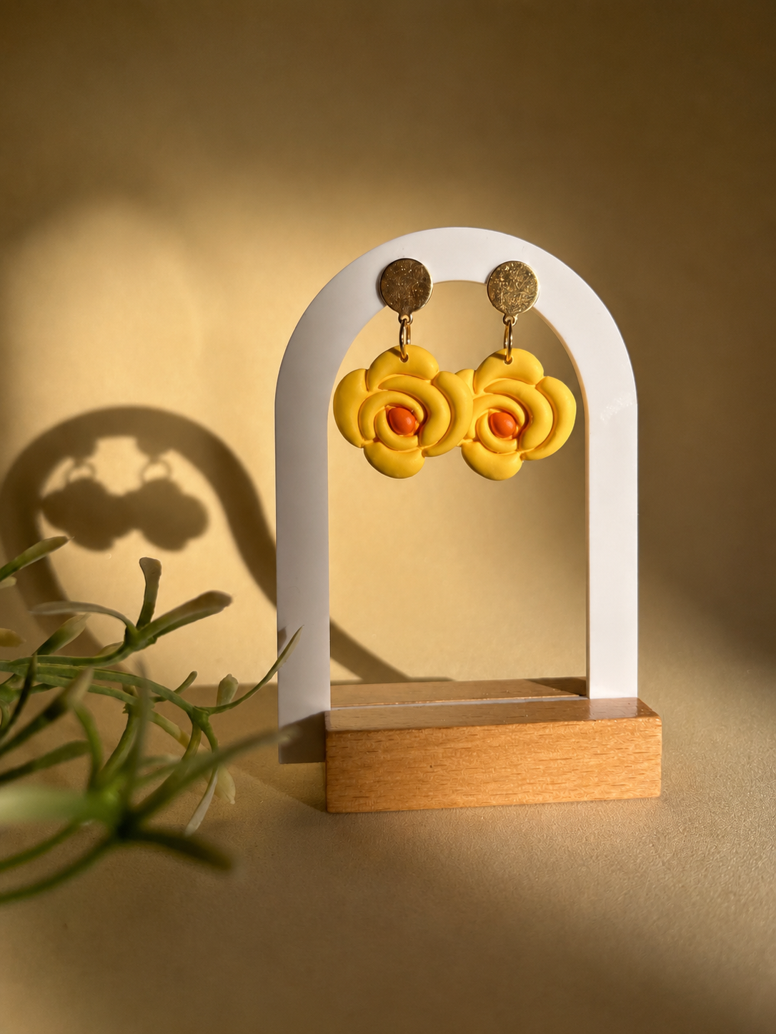 ROSELLE AMARILLO - Pendientes artesanales en forma de rosa amarilla