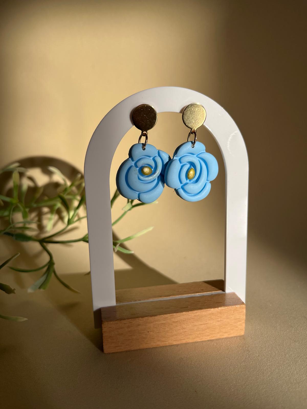 ROSELLE AZUL - Pendientes artesanales en forma de rosa azul